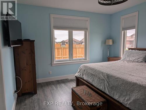 83 Essex Drive N, Belleville (Thurlow Ward), ON - Indoor Photo Showing Bedroom