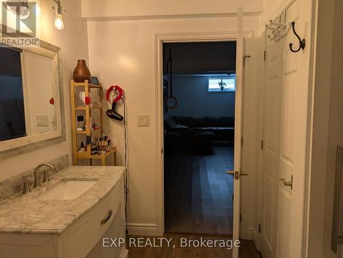 83 Essex Drive N, Belleville (Thurlow Ward), ON - Indoor Photo Showing Bathroom