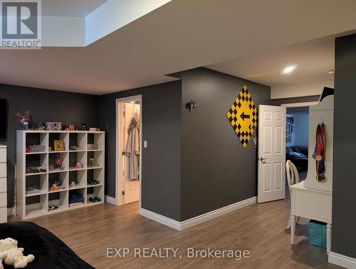 83 Essex Drive N, Belleville (Thurlow Ward), ON - Indoor