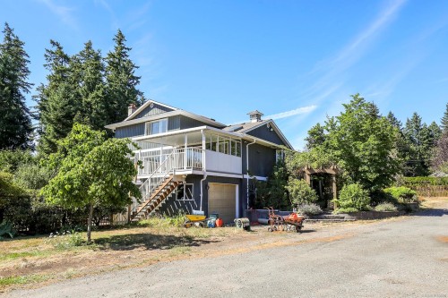 2099 Idiens Way, Comox, BC 