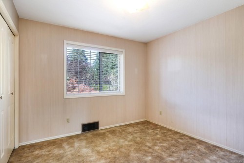 2099 Idiens Way, Comox, BC 