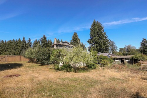 2099 Idiens Way, Comox, BC 