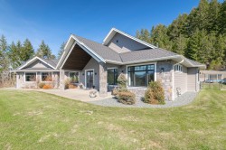 6181 Chase Dr  Port Alberni, BC V9Y 0C2