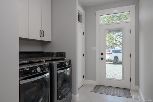 6181 Chase Dr, Port Alberni, BC 