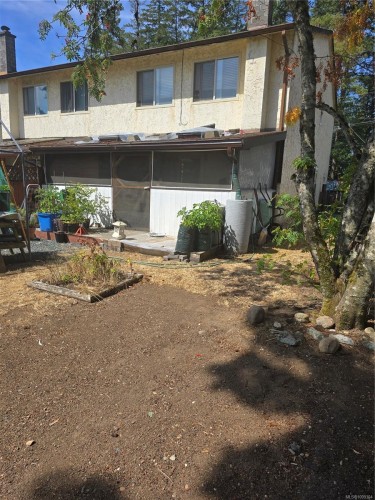 2905 Leigh Rd, Langford, BC - Outdoor