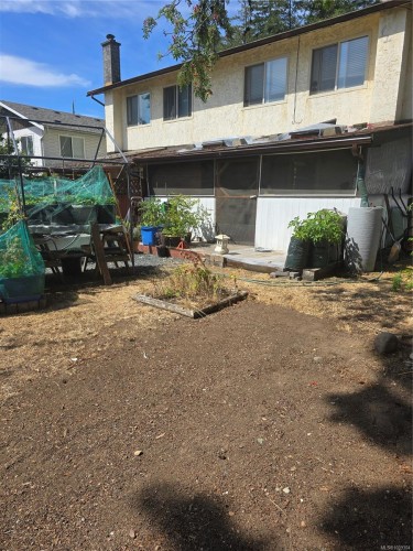 2905 Leigh Rd, Langford, BC - Outdoor