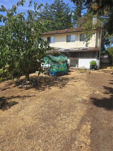 2905 Leigh Rd, Langford, BC - Outdoor