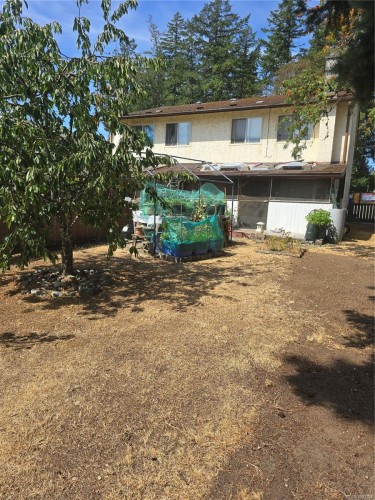 2905 Leigh Rd, Langford, BC - Outdoor