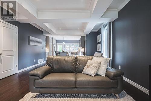 25 Orchard Hill, Hamilton, ON - Indoor Photo Showing Living Room