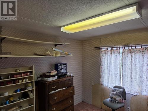 405 Vanderlinde Drive, Keremeos, BC - Indoor