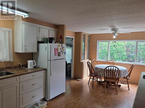 405 Vanderlinde Drive, Keremeos, BC - Indoor