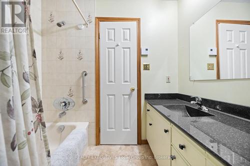 35 - 624 Lakeshore Drive, North Bay (Ferris), ON - Indoor Photo Showing Bathroom