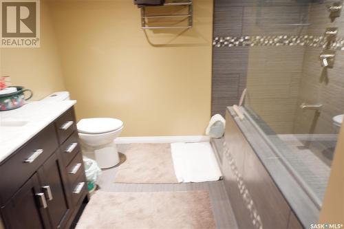 116 Empire Place, Assiniboia, SK - Indoor Photo Showing Bathroom