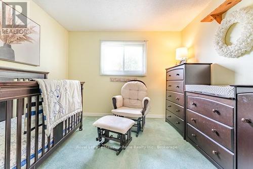 690 Robertson Crescent, Milton (Tm Timberlea), ON - Indoor Photo Showing Bedroom