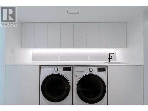 2060 Mcmurdo Road, Golden, BC - Indoor Photo Showing Laundry Room