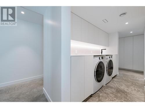 2060 Mcmurdo Road, Golden, BC - Indoor Photo Showing Laundry Room