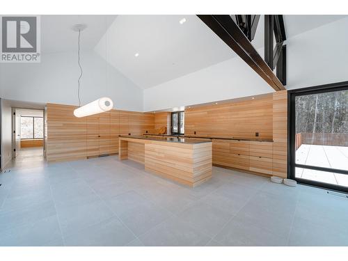 2060 Mcmurdo Road, Golden, BC - Indoor Photo Showing Other Room