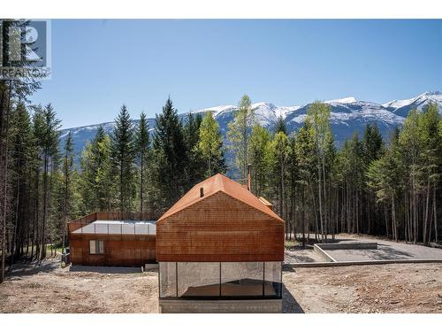 2060 Mcmurdo Road, Golden, BC - Outdoor