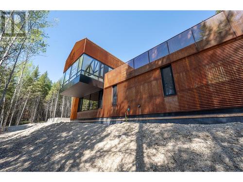 2060 Mcmurdo Road, Golden, BC - Outdoor