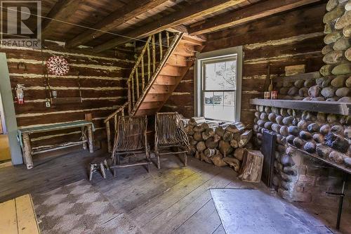 End Of Warnock Rd, Iron Bridge, ON - Indoor Photo Showing Other Room