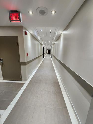 Hall - 325-4650 Boul. Des Laurentides, Laval (Vimont), QC - Indoor Photo Showing Other Room