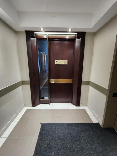 Hall - 325-4650 Boul. Des Laurentides, Laval (Vimont), QC - Indoor Photo Showing Other Room