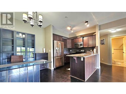 2142 Vasile Road Unit# 314, Kelowna, BC - Indoor Photo Showing Kitchen