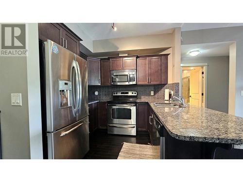 2142 Vasile Road Unit# 314, Kelowna, BC - Indoor Photo Showing Kitchen With Stainless Steel Kitchen With Double Sink With Upgraded Kitchen