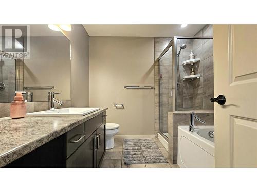 2142 Vasile Road Unit# 314, Kelowna, BC - Indoor Photo Showing Bathroom
