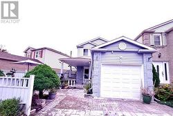 4 SHEPMORE TERRACE  Toronto, ON M1B 3H4
