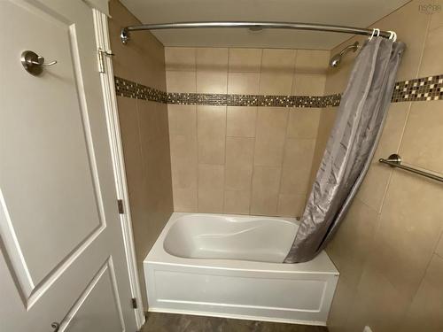 619 45 Vimy Avenue, Halifax, NS 