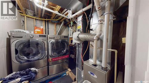 710 Weldon Avenue, Saskatoon, SK - Indoor Photo Showing Laundry Room