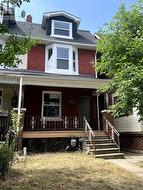 652 CRAWFORD STREET  Toronto, ON M6G 3K2