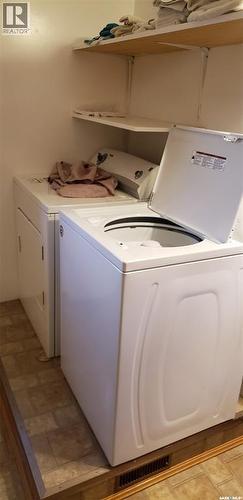 48 Main Street, Manor, SK - Indoor Photo Showing Laundry Room