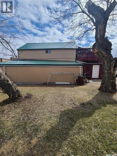 48 Main Street, Manor, SK - Outdoor