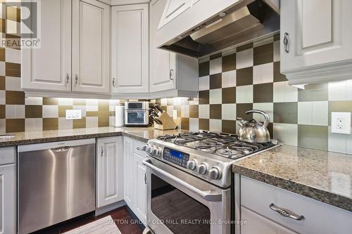 51 - 18 Crimson Drive, Niagara-On-The-Lake, ON - Indoor Photo Showing Kitchen With Stainless Steel Kitchen With Upgraded Kitchen