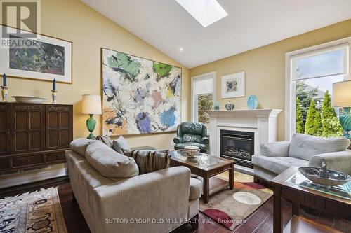 51 - 18 Crimson Drive, Niagara-On-The-Lake, ON - Indoor Photo Showing Living Room With Fireplace