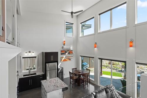 6-3672 Sabiston Creek Road, Kamloops, BC - Indoor