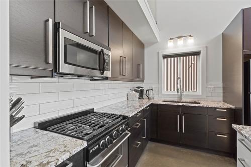 6-3672 Sabiston Creek Road, Kamloops, BC - Indoor Photo Showing Kitchen With Upgraded Kitchen