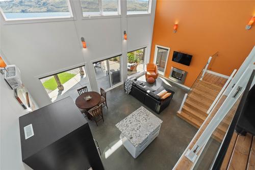 6-3672 Sabiston Creek Road, Kamloops, BC - Indoor With Fireplace