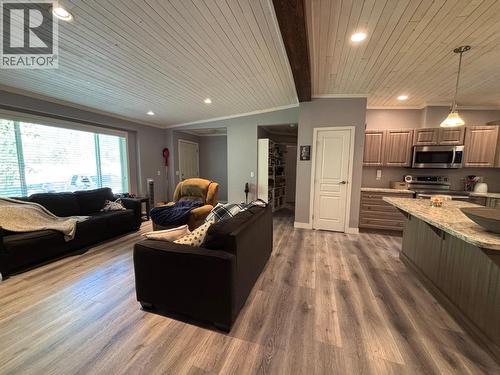 3520 33 Highway, Westbridge, BC 