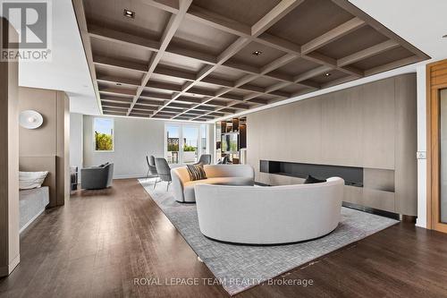 521 - 560 Rideau Street, Ottawa, ON - Indoor