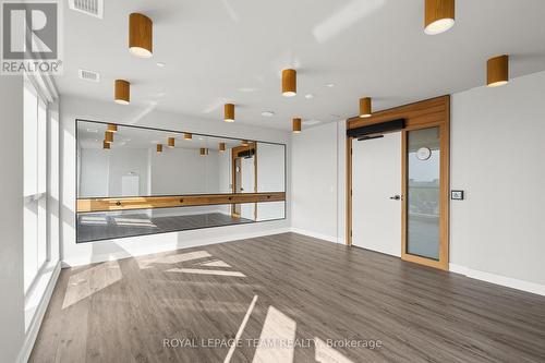 521 - 560 Rideau Street, Ottawa, ON - Indoor Photo Showing Other Room