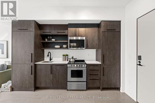 521 - 560 Rideau Street, Ottawa, ON - Indoor Photo Showing Kitchen