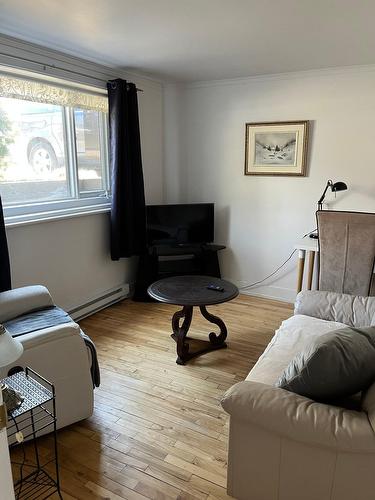 Living room - 1924  - 1926 Rue De Bergerville, Québec (Sainte-Foy/Sillery/Cap-Rouge), QC - Indoor Photo Showing Bedroom