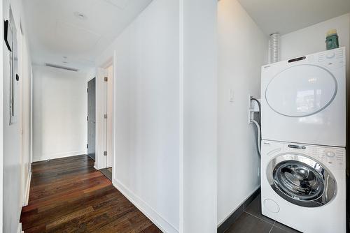 Salle de lavage - 1011-1155 Rue De La Montagne, Montréal (Ville-Marie), QC - Indoor Photo Showing Laundry Room