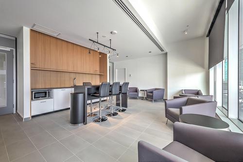 Salle communautaire - 1011-1155 Rue De La Montagne, Montréal (Ville-Marie), QC - Indoor Photo Showing Other Room