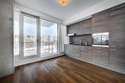 Salle à manger - 1011-1155 Rue De La Montagne, Montréal (Ville-Marie), QC - Indoor Photo Showing Kitchen