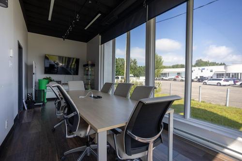 Conference room - 10201 Boul. Des Hêtres, Shawinigan, QC - Indoor Photo Showing Dining Room