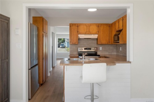 2141 Arnason Rd, Campbell River, BC 